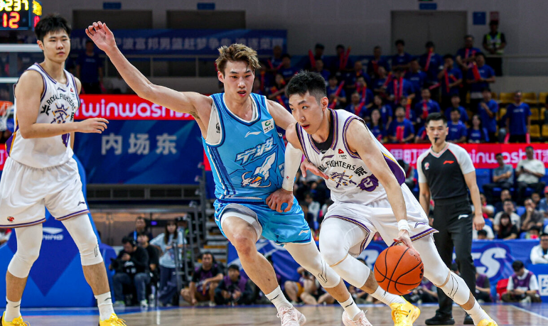 北控大胜宁波开门红：廖三宁15+5+3+2帽 里勒26+5+5库克伤退