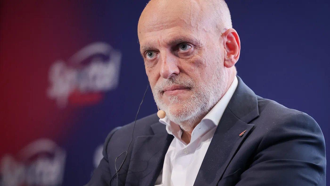 皇马TV主持：特瓦斯兼任西甲主席和西足协副主席，没辞职不意外